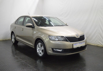 Подержанный автомобиль Skoda Rapid Liftback 2019 года (3 фото)