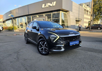 Подержанный автомобиль Kia Sportage 2023 года (3 фото)