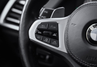 Подержанный автомобиль BMW X7 2019 года (16 фото)