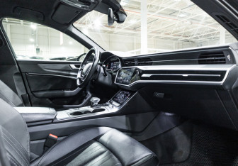 Подержанный автомобиль Audi A6 Wagon 2019 года (20 фото)