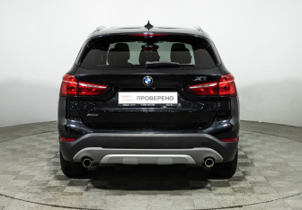 Подержанный автомобиль BMW X1 2018 года (6 фото)