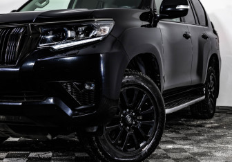 Подержанный автомобиль Toyota Land Cruiser Prado 2021 года (2 фото)