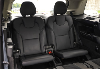 Подержанный автомобиль Volvo XC90 2021 года (28 фото)