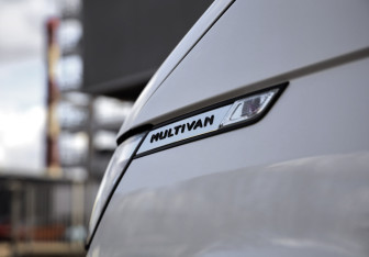 Подержанный автомобиль Volkswagen Multivan 2020 года (11 фото)