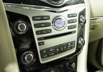 Подержанный автомобиль Infiniti QX80 2018 года (24 фото)