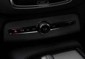 Подержанный автомобиль Volvo XC90 2019 года (17 фото)