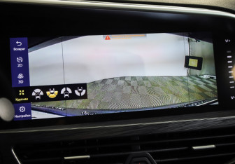 Подержанный автомобиль Geely Tugella 2023 года (21 фото)