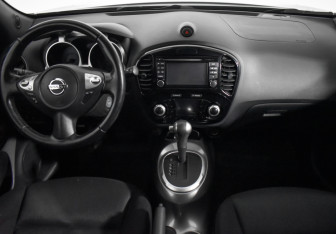 Подержанный автомобиль Nissan Juke 2013 года (12 фото)