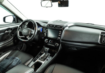 Подержанный автомобиль Hyundai Creta 2022 года (9 фото)