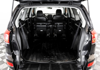 Подержанный автомобиль Peugeot 4007 2008 года (24 фото)