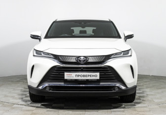 Подержанный автомобиль Toyota Harrier 2021 года (2 фото)