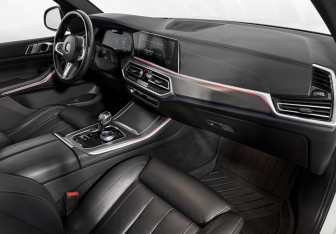 Подержанный автомобиль BMW X5 2021 года (15 фото)