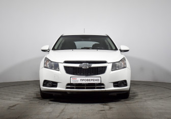 Подержанный автомобиль Chevrolet Cruze Sedan 2012 года (2 фото)