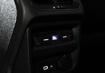 Подержанный автомобиль Volkswagen Tiguan 2021 года (20 фото)