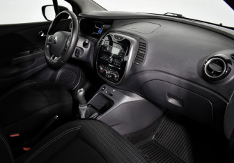 Подержанный автомобиль Renault Kaptur 2018 года (13 фото)