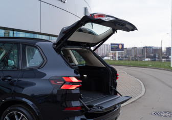 Новый BMW X5 2025 (10 фото)