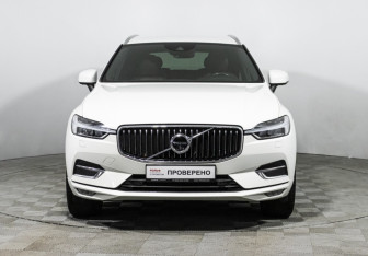 Подержанный автомобиль Volvo XC60 2020 года (2 фото)