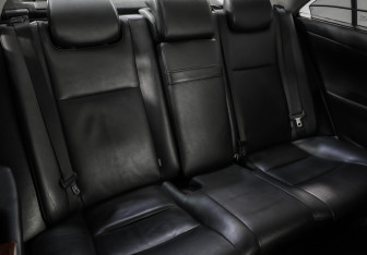 Подержанный автомобиль Toyota Camry Sedan 2013 года (26 фото)