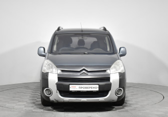 Подержанный автомобиль Citroen Berlingo 2011 года (2 фото)