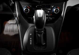 Подержанный автомобиль Ford Kuga 2019 года (10 фото)