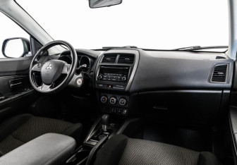 Подержанный автомобиль Mitsubishi ASX 2018 года (9 фото)