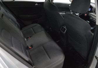 Подержанный автомобиль Kia Sportage 2016 года (12 фото)