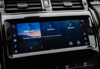 Подержанный автомобиль Land Rover Discovery 2017 года (16 фото)