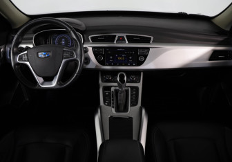 Подержанный автомобиль Geely Atlas 2018 года (9 фото)
