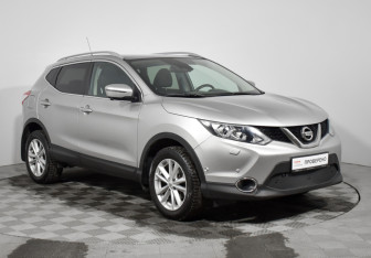 Подержанный автомобиль Nissan Qashqai 2014 года (3 фото)