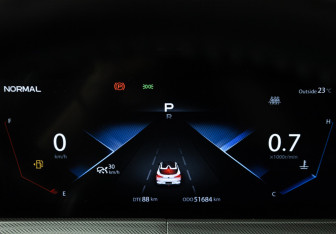 Подержанный автомобиль Changan UNI-T 2023 года (12 фото)