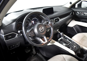 Подержанный автомобиль Mazda CX-5 2019 года (9 фото)