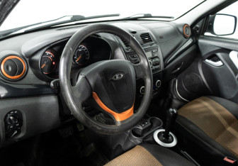 Подержанный автомобиль LADA (ВАЗ) Kalina Wagon 2016 года (10 фото)