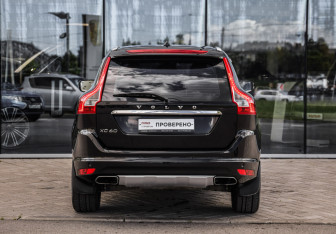 Подержанный автомобиль Volvo XC60 2013 года (7 фото)