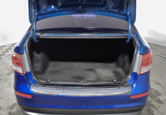 Подержанный автомобиль Kia Rio Sedan 2015 года (16 фото)