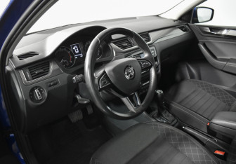 Подержанный автомобиль Skoda Rapid Liftback 2019 года (9 фото)