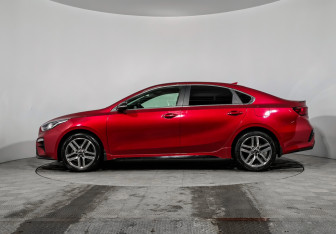 Подержанный автомобиль Kia Cerato Sedan 2020 года (8 фото)