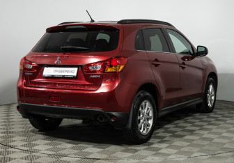 Подержанный автомобиль Mitsubishi ASX 2014 года (5 фото)