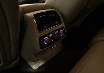 Подержанный автомобиль Audi A6 Sedan 2016 года (20 фото)