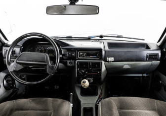 Подержанный автомобиль ИЖ 21261 «Фабула» 2005 года (15 фото)