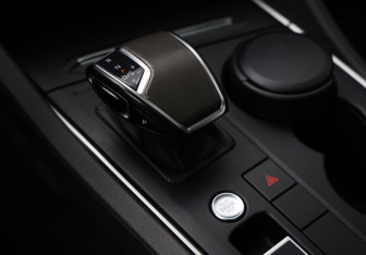Подержанный автомобиль Volkswagen Touareg 2018 года (21 фото)