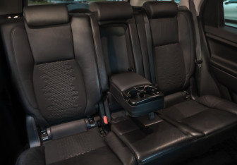 Подержанный автомобиль Land Rover Discovery Sport 2017 года (7 фото)