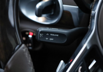 Подержанный автомобиль Porsche Cayenne 2016 года (15 фото)