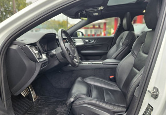 Подержанный автомобиль Volvo S60 2020 года (11 фото)