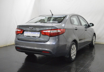 Подержанный автомобиль Kia Rio Sedan 2013 года (5 фото)