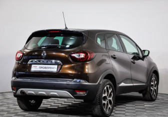 Подержанный автомобиль Renault Kaptur 2018 года (5 фото)