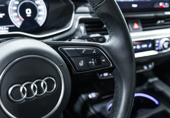 Подержанный автомобиль Audi A4 allroad 2020 года (27 фото)