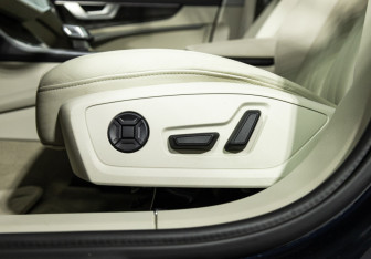 Подержанный автомобиль Audi A6 Sedan 2020 года (15 фото)