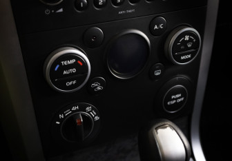 Подержанный автомобиль Suzuki Grand Vitara 2010 года (15 фото)