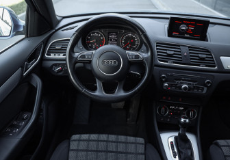 Подержанный автомобиль Audi Q3 2016 года (13 фото)