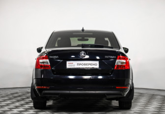 Подержанный автомобиль Skoda Octavia Liftback 2019 года (6 фото)
